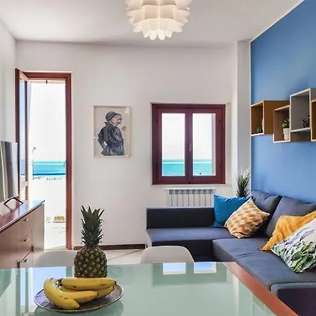 Luminoso Trilocale Taormina Villa Rosa Di Martinsicuro
